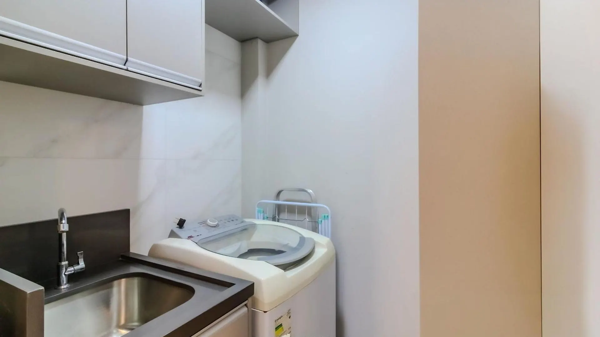 Apartamentos No Edificio Turquesa - Balneario Picarras - Rts Apartment