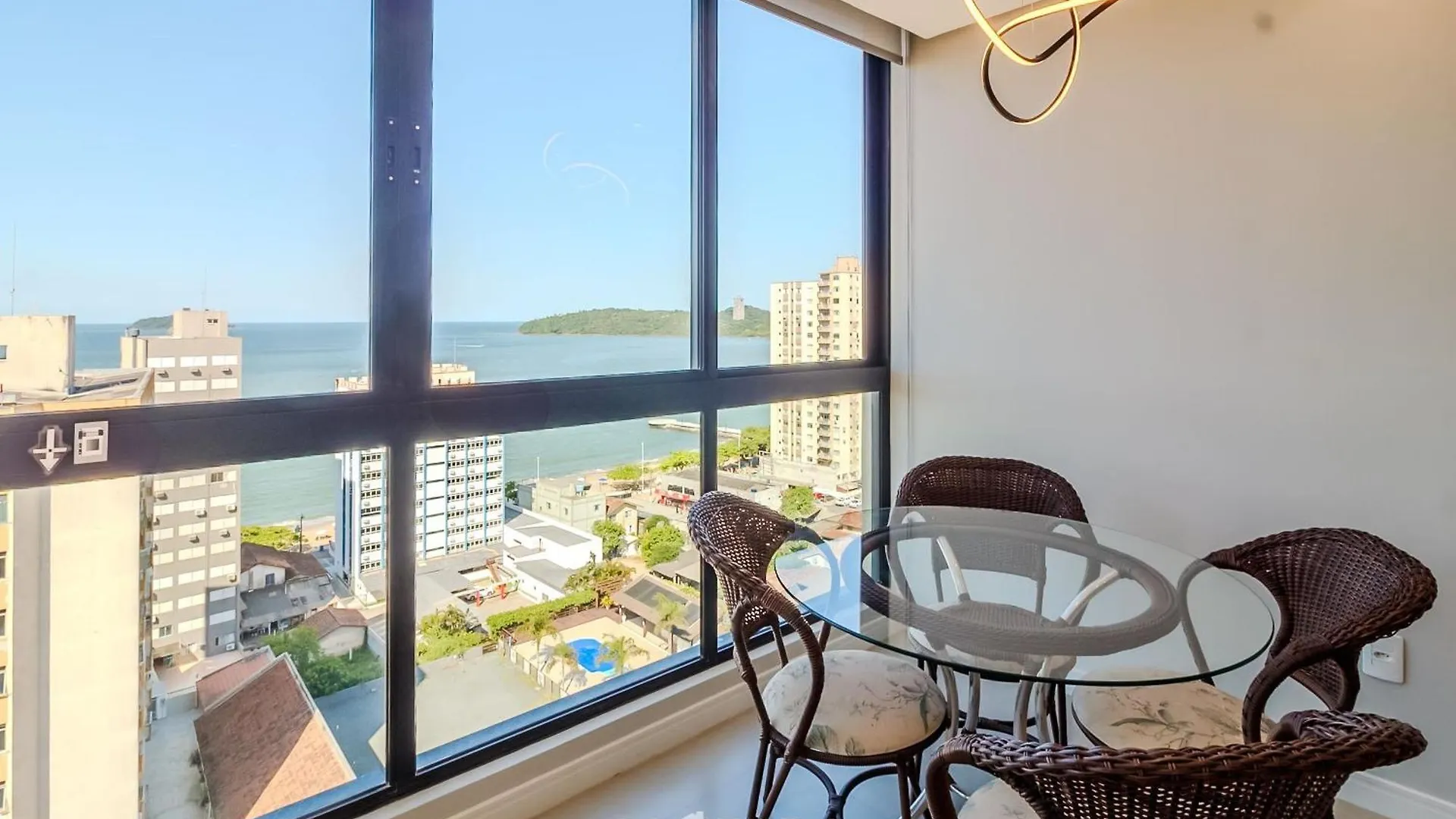 Apartamentos No Edificio Turquesa - Balneario Picarras - Rts 0*,