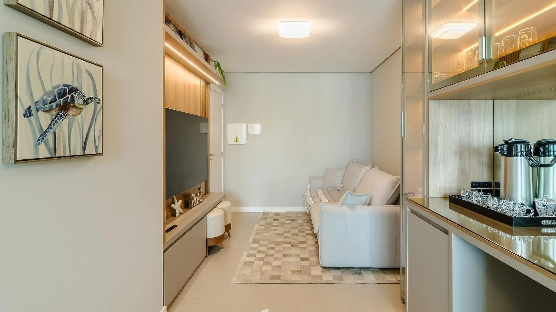 Apartamentos No Edificio Turquesa - Balneario Picarras - Rts